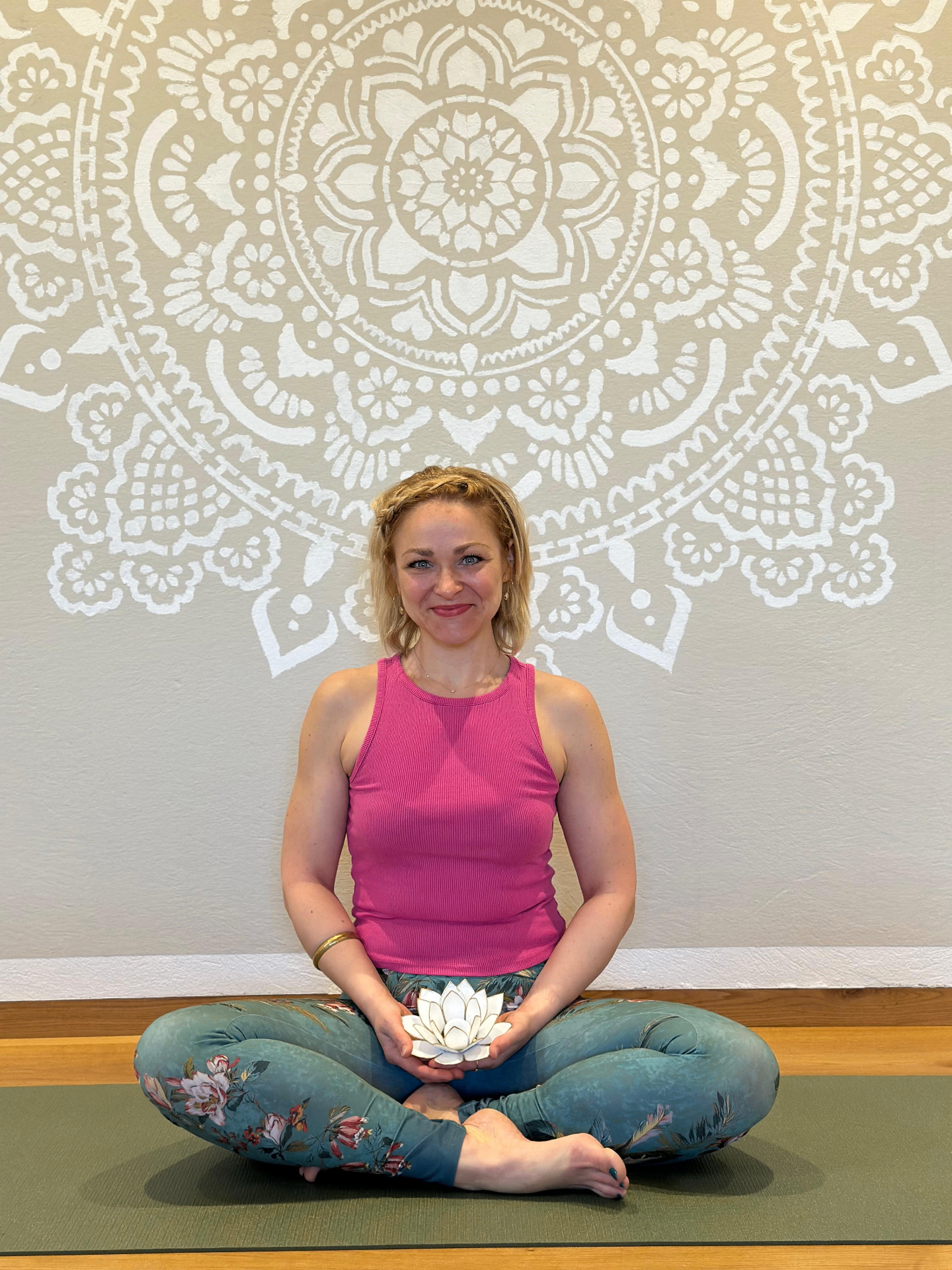 Hanna Viola Heigl, Yogalehrerin und Hebamme bei Gönn dir Yoga